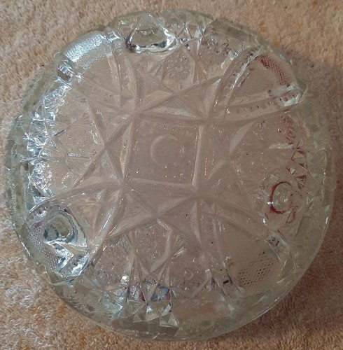 Vintage McKee Glass Toltec Pattern Prescut Clear Bowl-Hobstar & Arches-3 toed - Picture 2 of 3