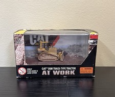 1:87 Norscot 55434 CAT D5M Track-Type Tractor AT WORK Yellow w/ Display Box NOS