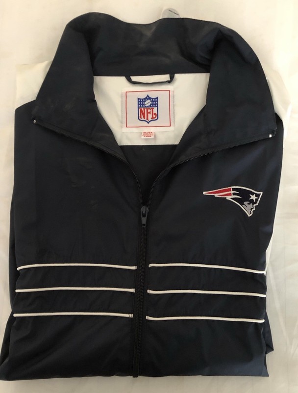 NFL Team Men’s New England Patriots XL Windbreaker Sports Illustrated