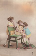 CP PETITES FILLES BANC ROSES FLEURS - 54945