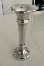 Antique Sterling Silver Small Bud / Rose Vase &ndash; Filled Base &ndash; Hallmarked &ndash; 29g