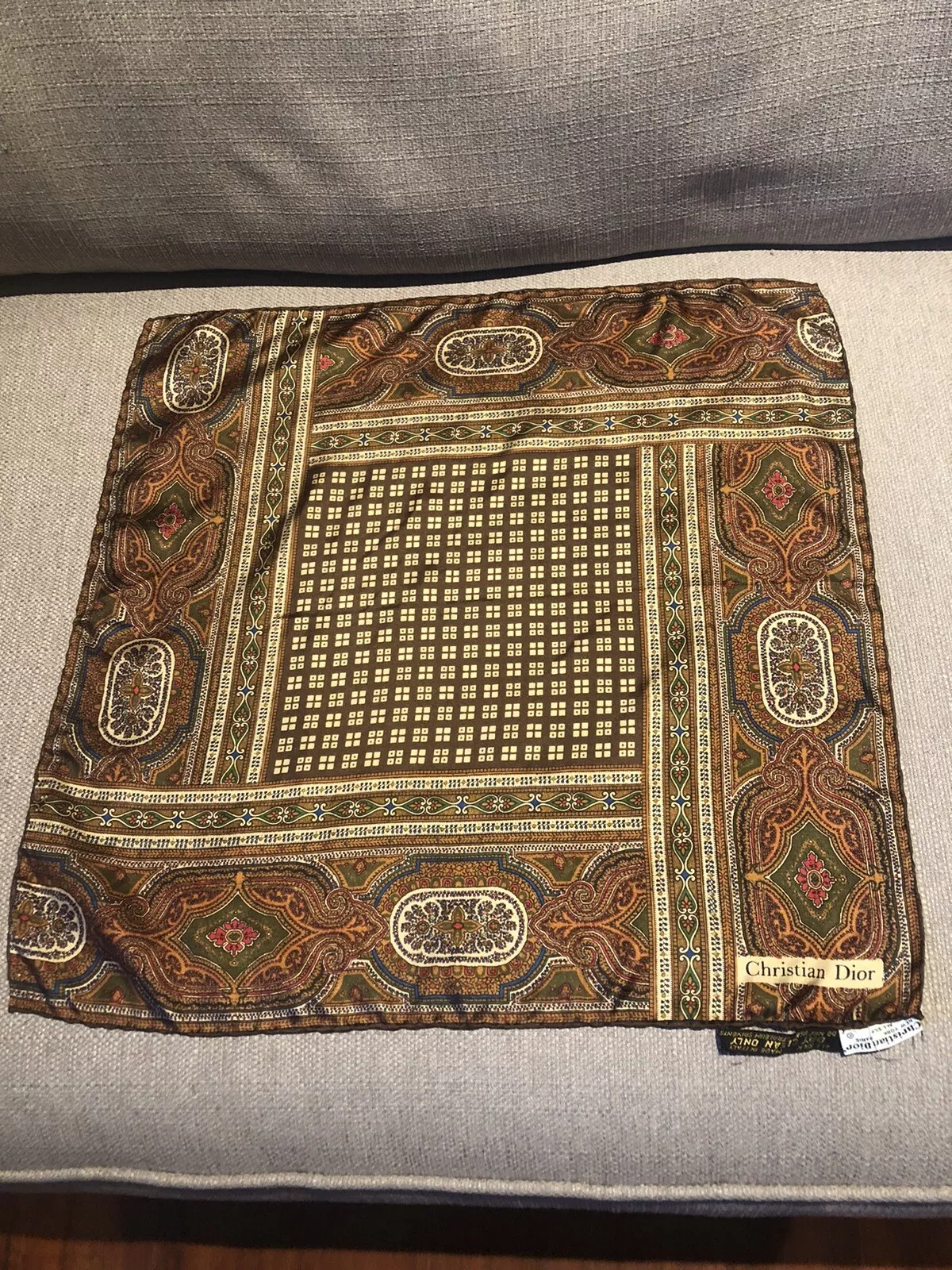 Foulard vintage Christian Dior 100% soie roulé main fabriqué en Italie
