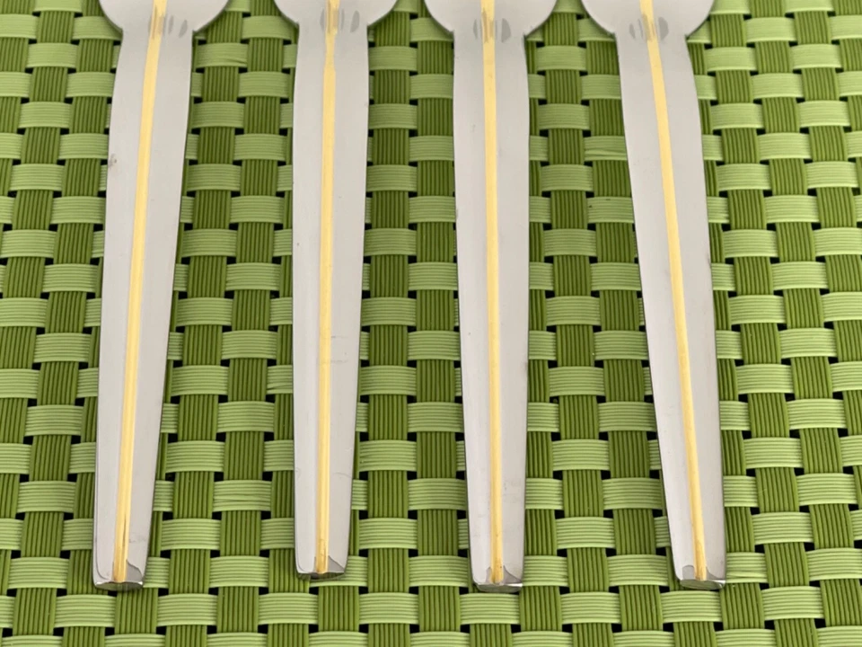 Talheres WMF Cromargan RUE ROYALE GOLD aço inoxidável 4 garfos de coquetel 18/8 B65G - Imagem 3 de 4