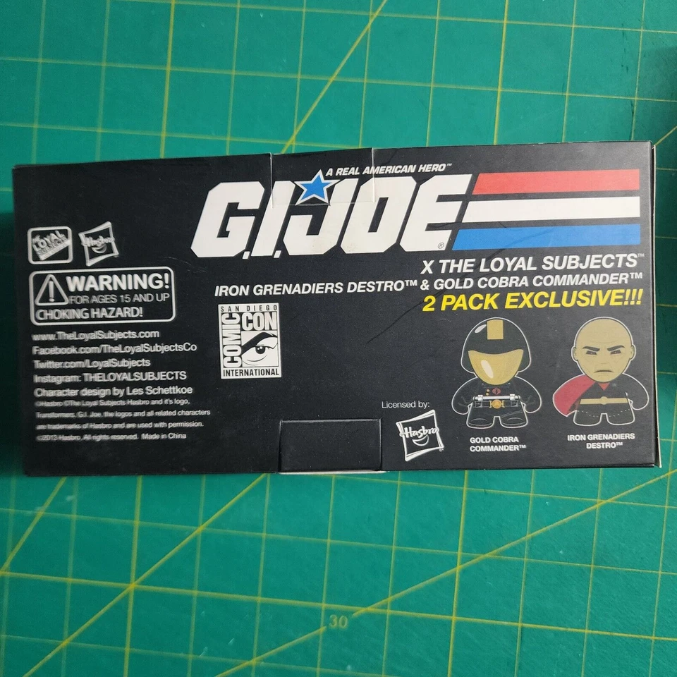 Loyal Subjects Gold Iron Grenadiers DESTRO GI Joe 2013 SDCC Limited Exclusive Foto 3 de 4