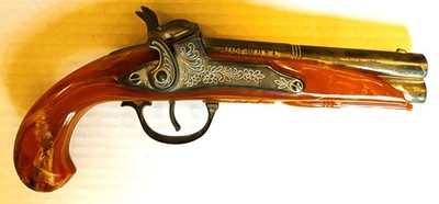 Vintage Hubley Flintlock Double Barrel Cap Toy Die-Cast Metal & Bakelite 1950 s