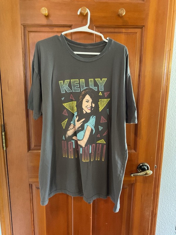 Gray Saved By The Bell Kelly Kapowski T-shirt - Large?
