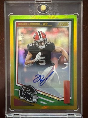 2025 Score #17 Drake London Base Signatures Gold Zone #/50