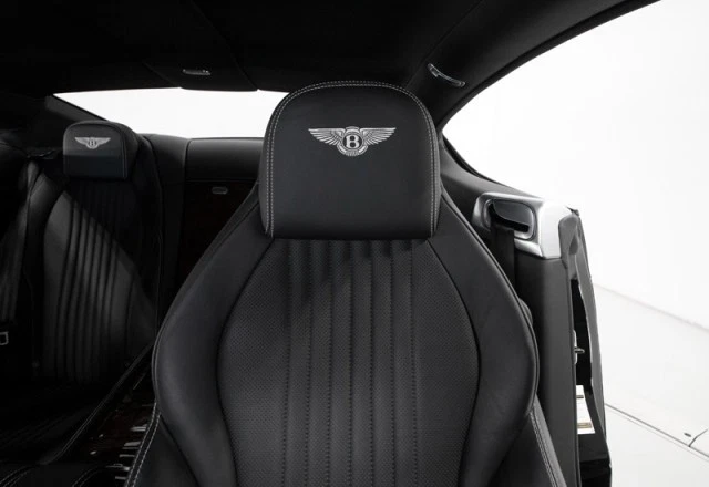 2017 Bentley GT W12 Coupe ($233,000 MSRP) *ONLY 9400 MILES* *1-OWNER*  - Image 4 of 4