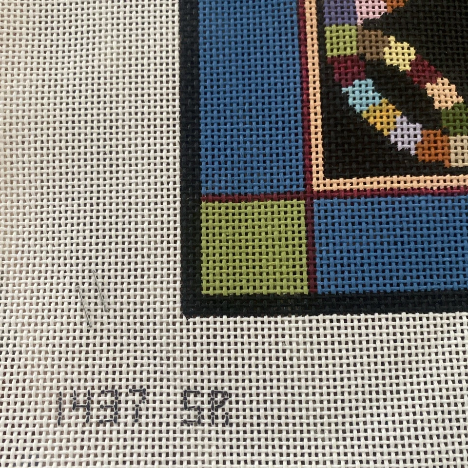 Susan Roberts Wedding Rings Quilt Pattern Handpainted Needlepoint Canvas HP New - Image 2 of 2