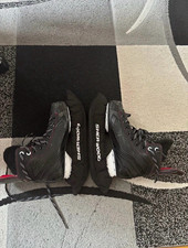 Bauer S17 Eishockeyschlittschuhe Senior Gr. 7 Schwarz/Wei&szlig;/Rot + 2 Kufenschoner