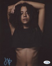 Jasmin Savoy Brown Yellowjackets Autographed Signed 8x10 Photo ACOA