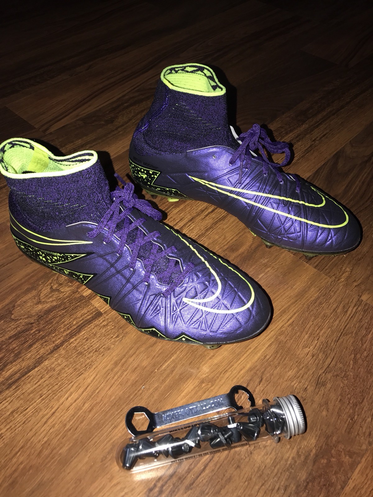 Nike hypervenom phantom ii sg (viola volt 747489-551 calcio galloccia dimensioni 7 Nike hypervenom phantom ii sg (viola volt 747489-551 calcio galloccia dimensioni 7