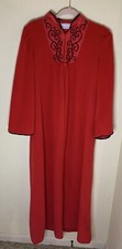 Vandemere Vtg Nightgown Granny Velour Full Length Size Medium Red Black Robe
