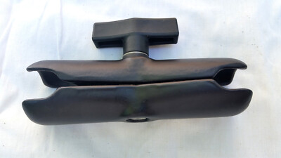 Ram Mount RamMount 1.5'' C size CENTER PIECE ONLY - NO BALL MOUNTS