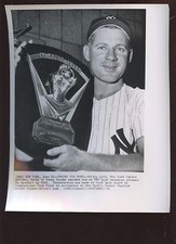 Origin June 13 1962 Whitey Ford NY Yankees Gets Cy Young Award 8 X 10 Wire Photo