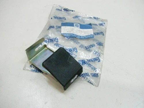 Original Opel Frontera A locking hood 94333724 original packaging