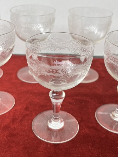 Lot of 9 Baccarat Engraved Crystal White Wine Glasses - Picture 11 of 11