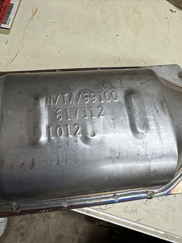 Mopar #E0015797 Catalytic Converter 1993-96 Chrysler NOS - Picture 3 of 15
