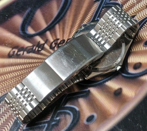 CITIZEN VEGA Junction Quartz Watch Japan Made Rare Working - Picture 3 of 3