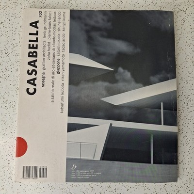Casabella architecture magazine - 2002 Italian Grafton Architects - Zara Hadid