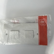 K4874 WHI MK ELECTRIC - 10A 4-GANG 2-WAY LIGHT PLATE SWITCH WHITE