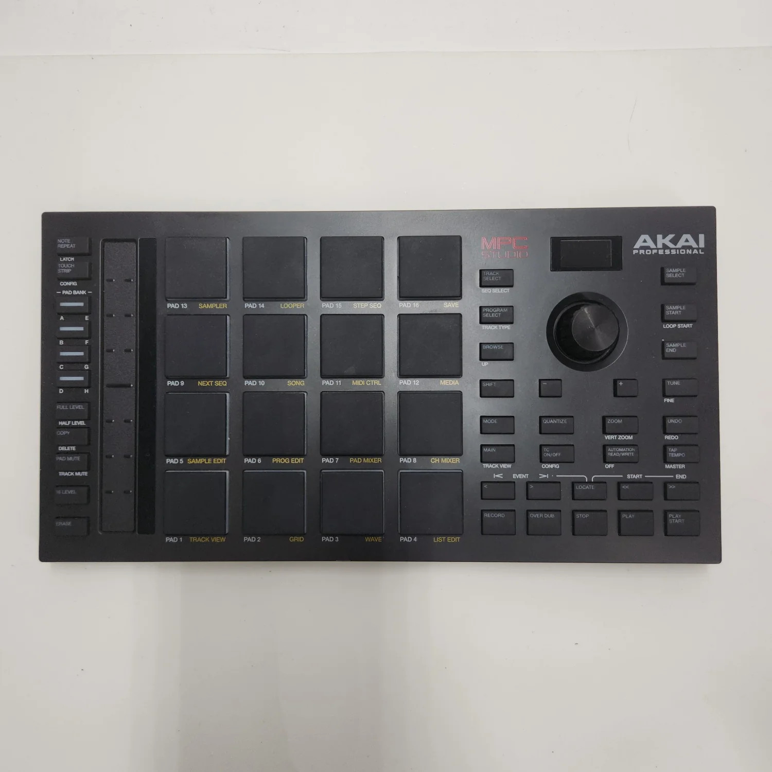 Akai MPC Studio Music Production Controller MPCSTUDIO2