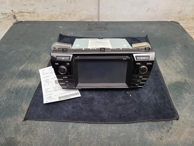 Touch-screen 6.1" W/o Nav Oem