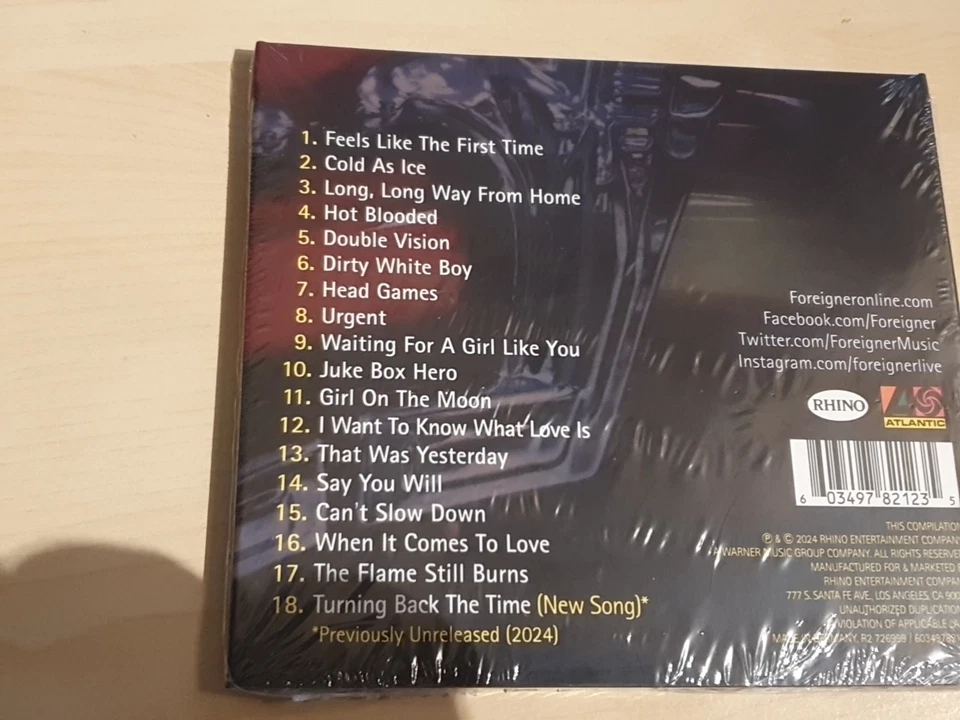 Foreigner "turning back the time" CD Digipak NEU Ovp Best-Of Album 2024, 18 Hits - Bild 2 von 3