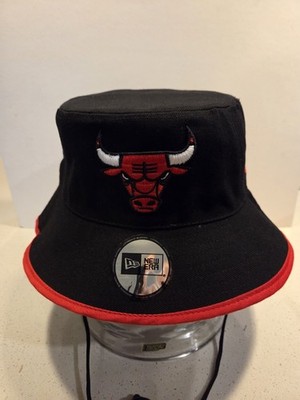 CHICAGO BULLS BLACK NBA NEW ERA BUCKET HAT. NEW