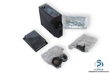 OMRON E3JM-R4M4T-G PHOTOELECTRIC RETRO-REFLECTIVE SENSOR_OMRON E3JM R4M4T G