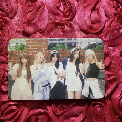 Chaewon Yunjin LE SSERAFIM Crazy BLUE GIRLS KPOP Idol Photo Card Sakura Day Out