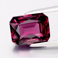 💎 2.70ct IF Octagon Natural Pinkish Purple Rhodolite Garnet - Mozambique Gem