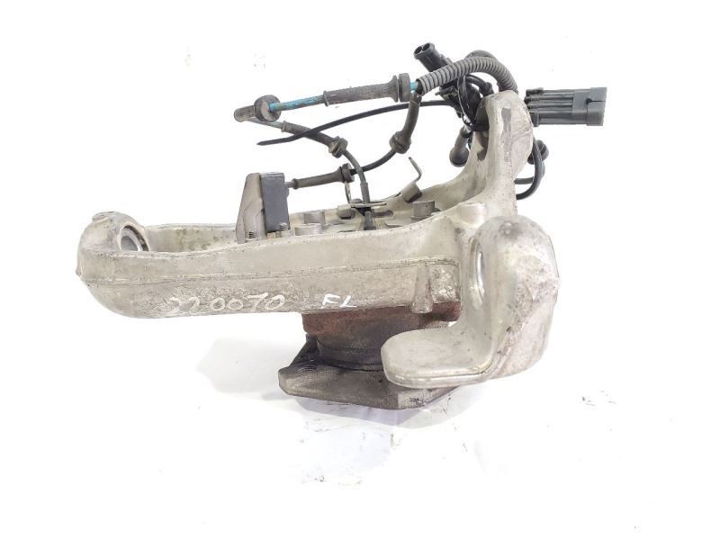 Front Left Spindle With Hub Executive 4.2L 28822505 OEM 07 Maserati Quattroporte