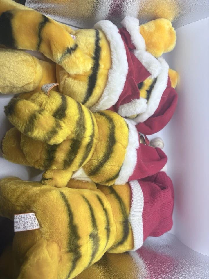 Garfield 1978-1981 Vintage Christmas Holiday Plush Stuffed Animal Toy - Image 2 of 4