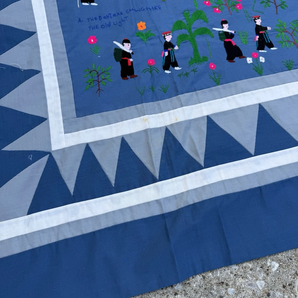 Tapiz de tela vintage Hmong bordado a mano 59 X 62 pulgadas arte popular asiático Foto 3 de 4
