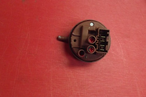 Waschmaschine CREDA V220VWB Druckschalter