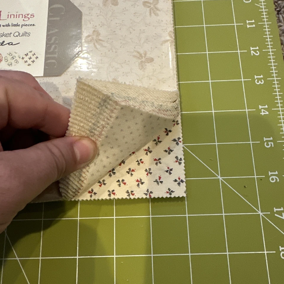 Ткань Moda — серебряные подкладки от Laundry Basket Quilts — квадратный слой для торта 10 дюймов - Изображение 3 из 4