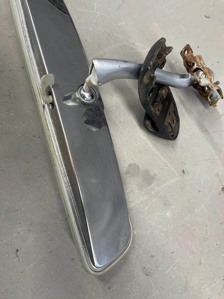 Espejo retrovisor Chevy Impala BelAir Chevelle 1968-1972 día noche 442 GTO GS OEM Foto 3 de 4