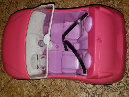 Lot of 2 Barbie Volkswagen The Beetle 2013 & Convertible RC 2011 Toy Pink Car - Picture 8 of 10