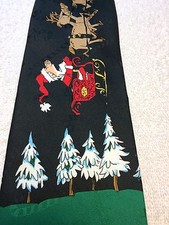 HALLMARK MENS TIE 3.75 X 57 SANTA IN SLEIGH WITH REINDEER, NWT
