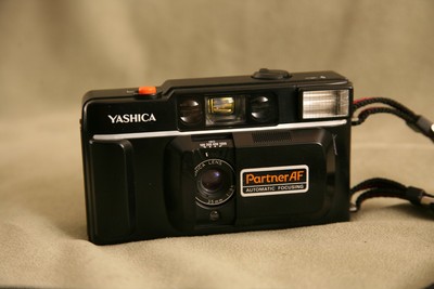★送料無料★YASHICA PARTNER フィルムカメラ45台目】我楽多屋で沈胴レンズカメラYASHICA