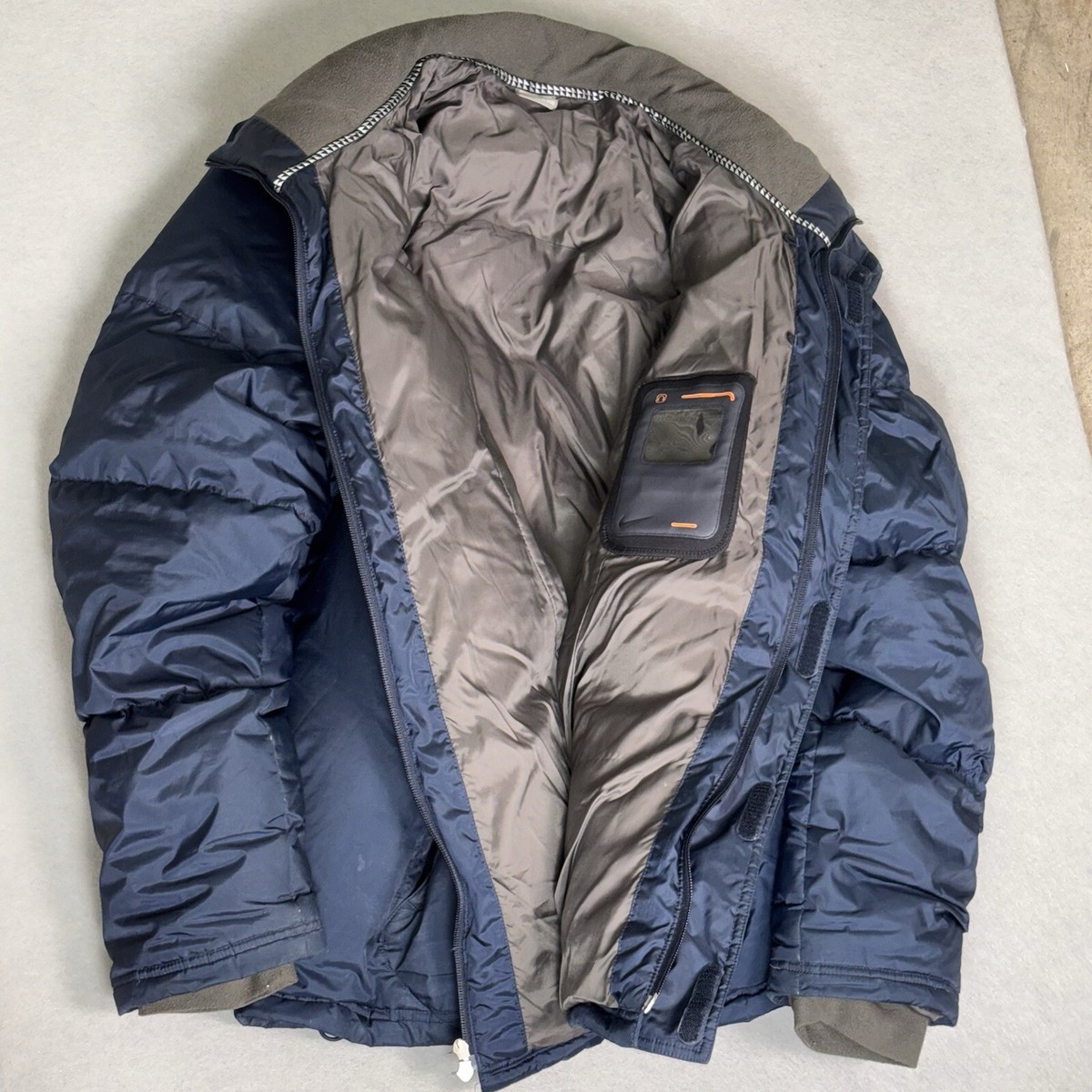 Vintage Nike 00s Down Jacket XL – Pre-Owned Winter Vintage Nike 00s Down Jacket XL – Pre-Owned Winter