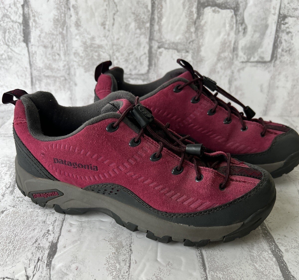 Berry Suede Youth Kids Size 6