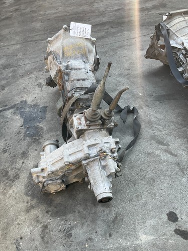 Cambio manuale per modello MITSUBISHI PAJERO 3.0 benzina 5 marce 1989 - Foto 4 di 8