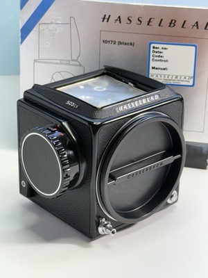 Hasselblad 503 CX Negra + Pantalla de Enfoque + Caja Original