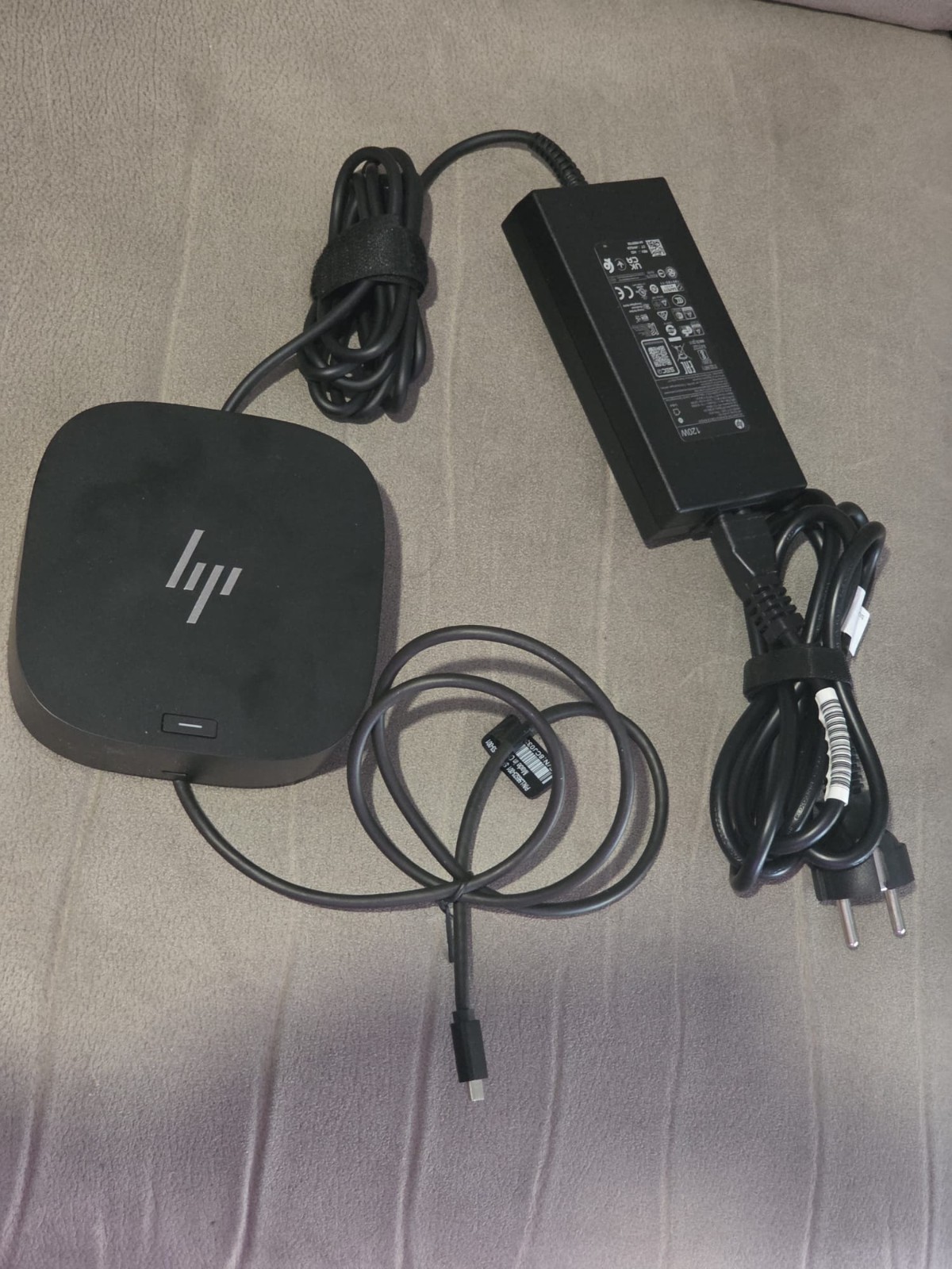 Station d’accueil HP USB-C Dock G5 triple affichage et charge rapide 100W intégrée
