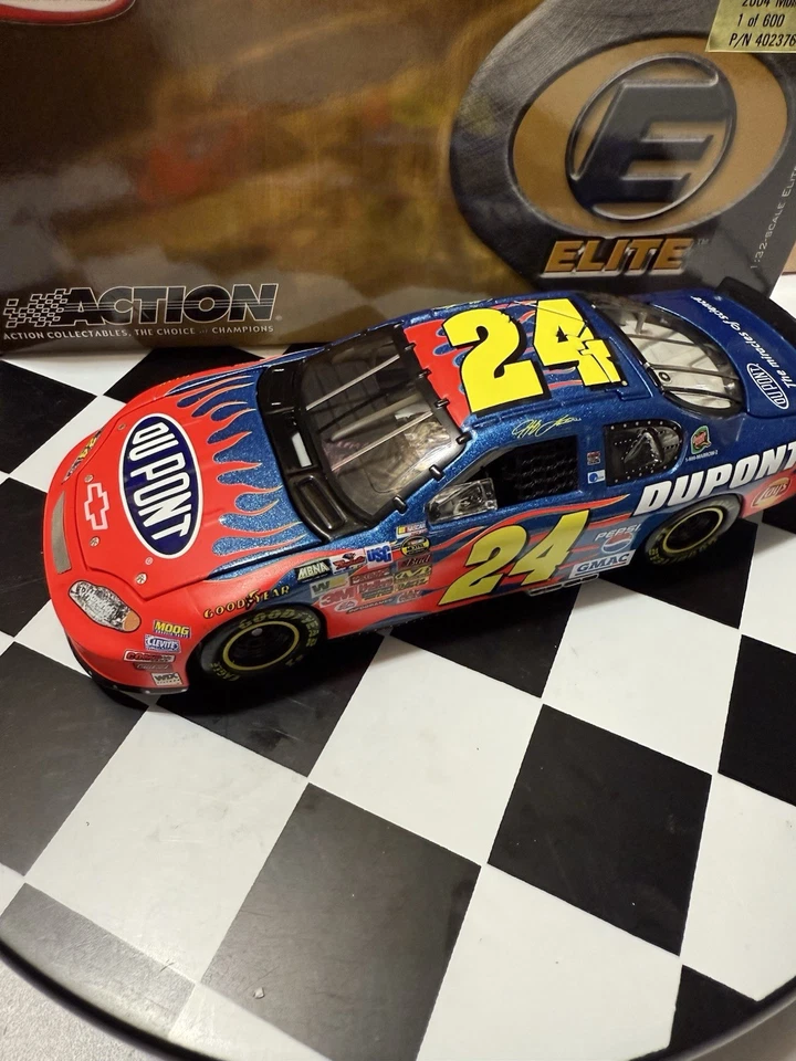 RARO* Jeff Gordon ELITE #24 DuPont 2004 1/32 Nascar Diecast - Imagem 4 de 4