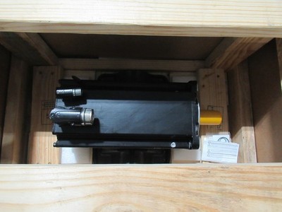 Allen Bradley MPM-B2154F-MJ72AA Servo Motor 3000PRM, 7.5KW, 400V, 2P, 50Hz *NEW*
