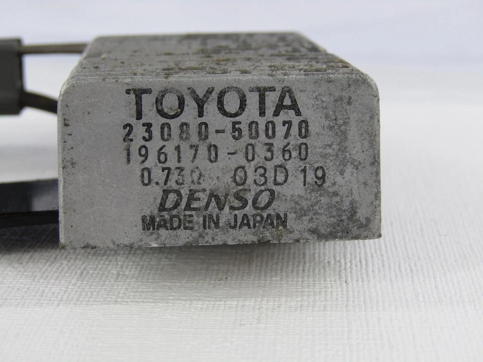 Módulo de conductor de bomba de combustible Toyota Tundra 2000-2006 Foto 3 de 4