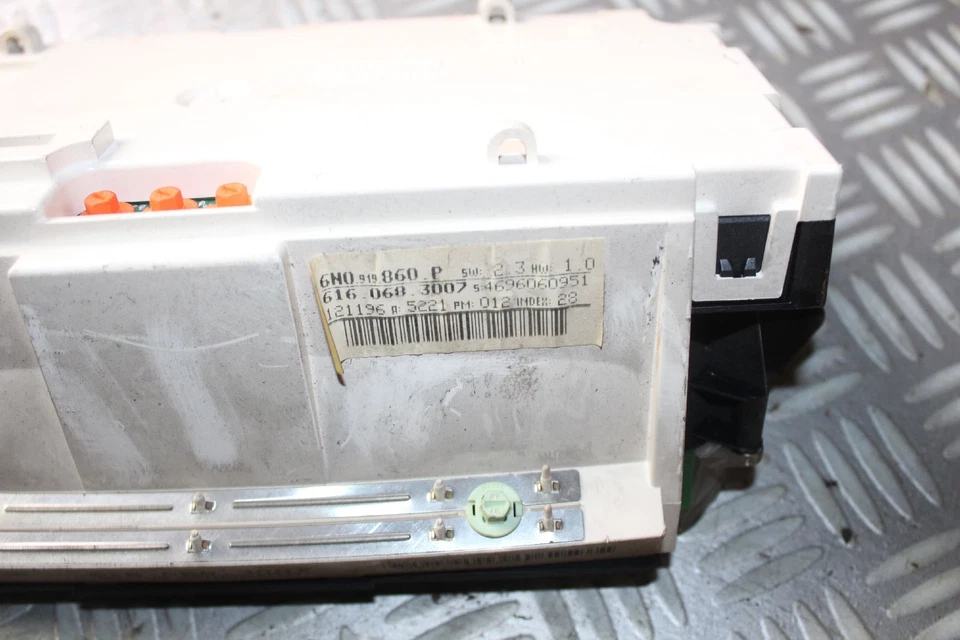 Tachometer 6160683007 VW Polo Variant 60 6 N/6 KV - Bild 3 von 3